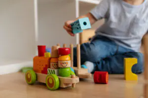 Montessori Toys in Small Apartments - How to Avoid Loud Drops, Rolling Pieces, and Floor Clutter